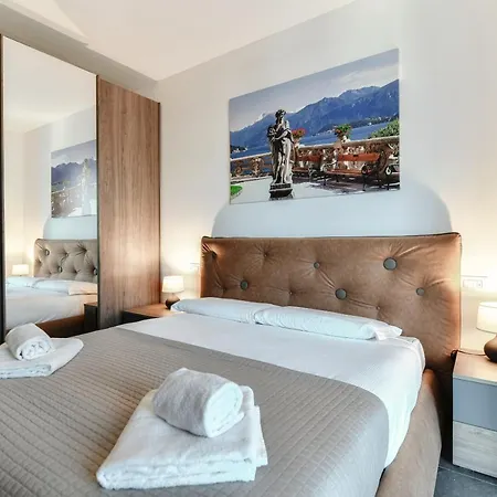 In Centro - By Myhomeincomo Feriehus *